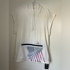 Mens Sleeveless Hooded Shirt with Front American Flag Pocket
